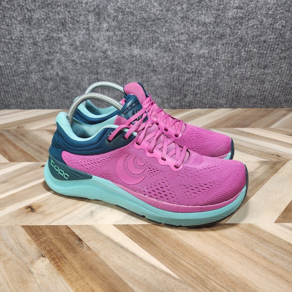 TOPO Ultrafly 4 Women's Running Athletic Shoes Size 9 Violet Purple Blue Sneaker